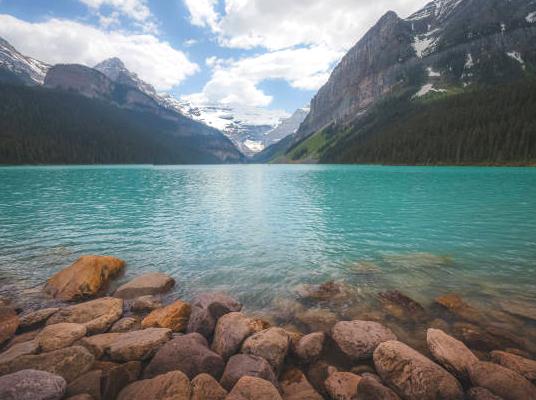 Experience the Historic Glacial Formations of the Victoria Range